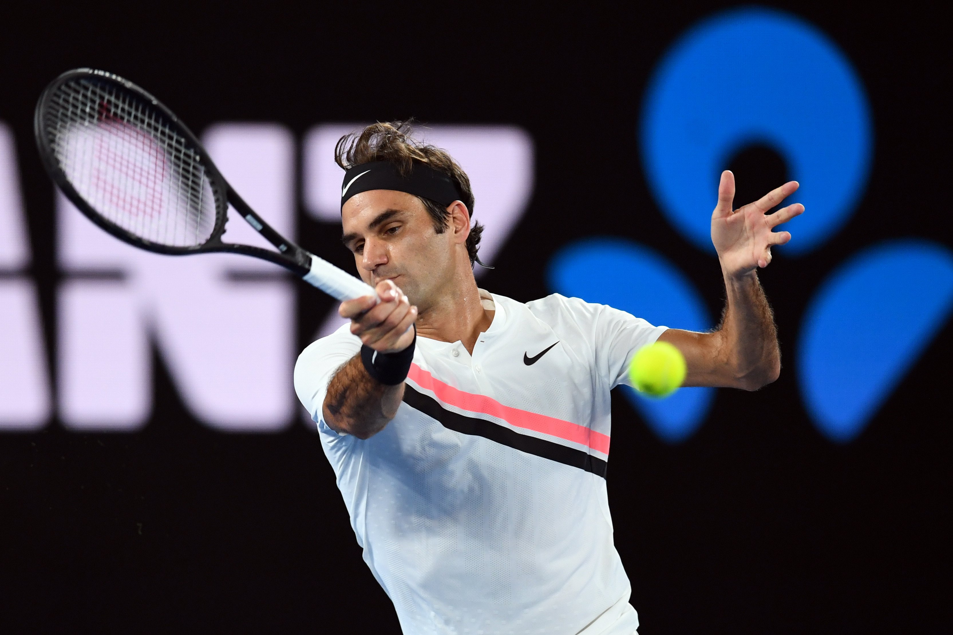 关于英国网球队碾压澳大利亚网球队，费德勒惊艳世界的信息