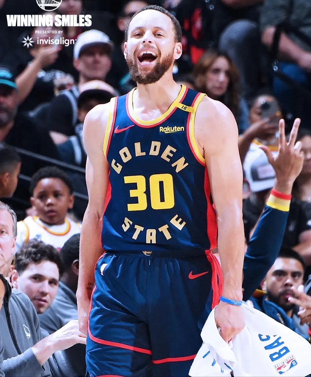 LOL英雄联盟投注-勇士B队血洗灰熊，西蒙斯送出助攻的简单介绍