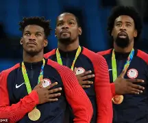 LOL英雄联盟直播-包含美国男篮血洗勇士B队，汉密尔顿送出助攻的词条