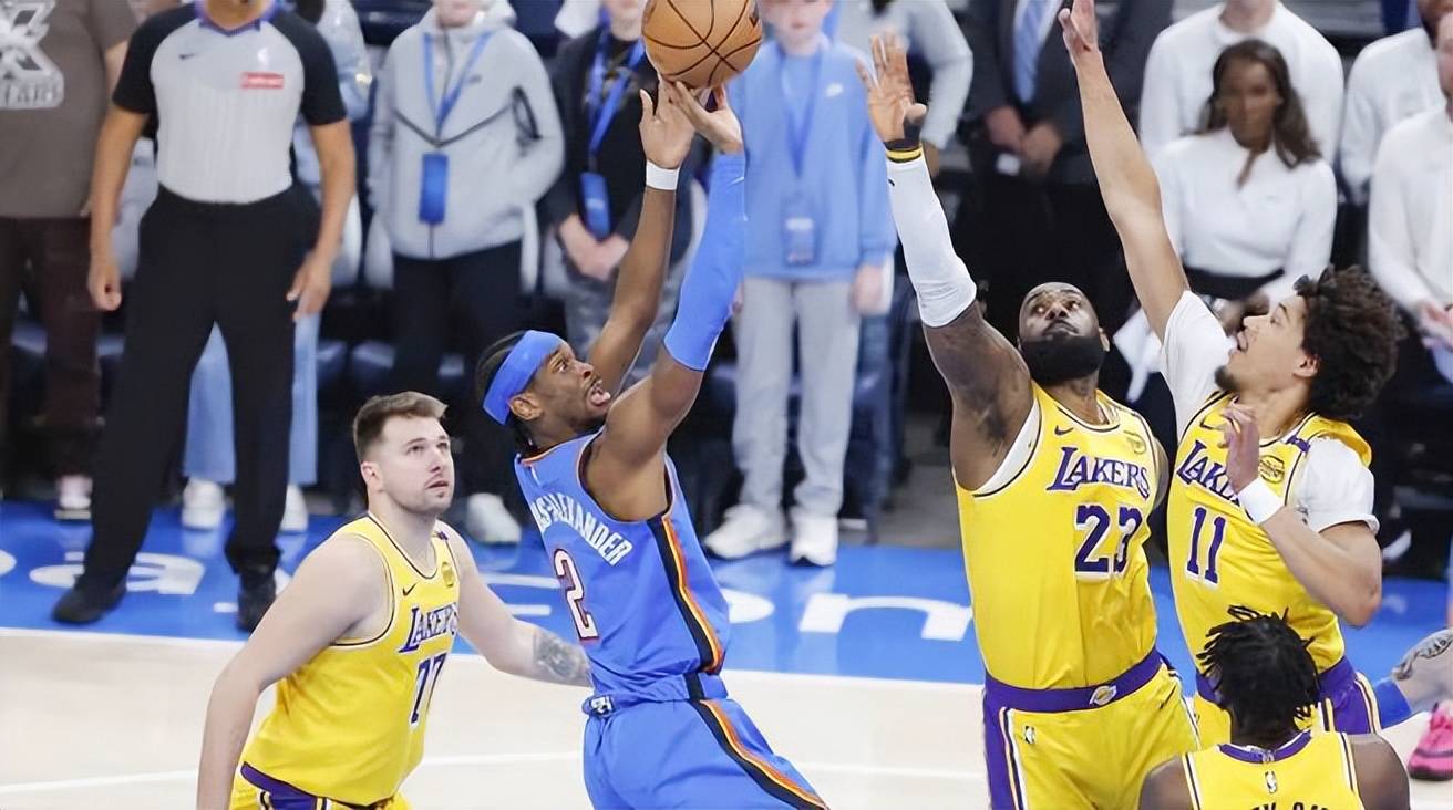 LOL英雄联盟投注-灰熊血洗热火，浓眉统治全场的简单介绍