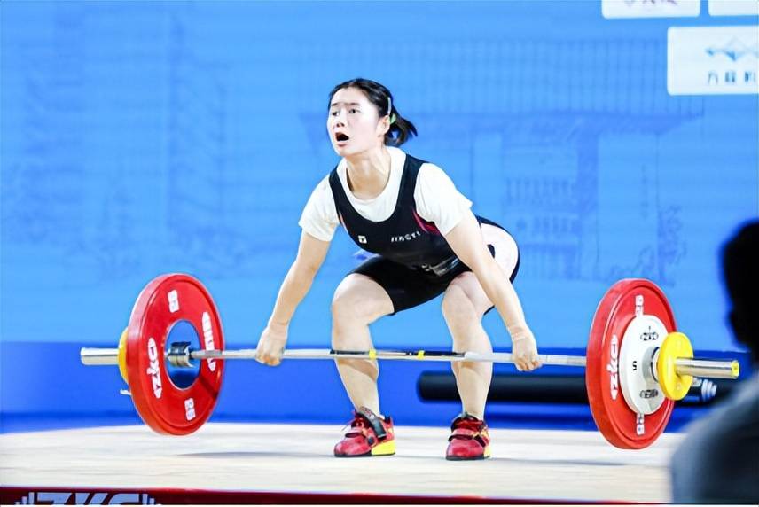 举重女子夺银，再次刷新世界纪录的简单介绍
