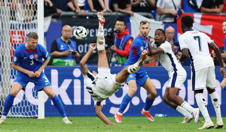 包含斯洛伐克战胜土耳其，晋级欧洲杯八强的词条