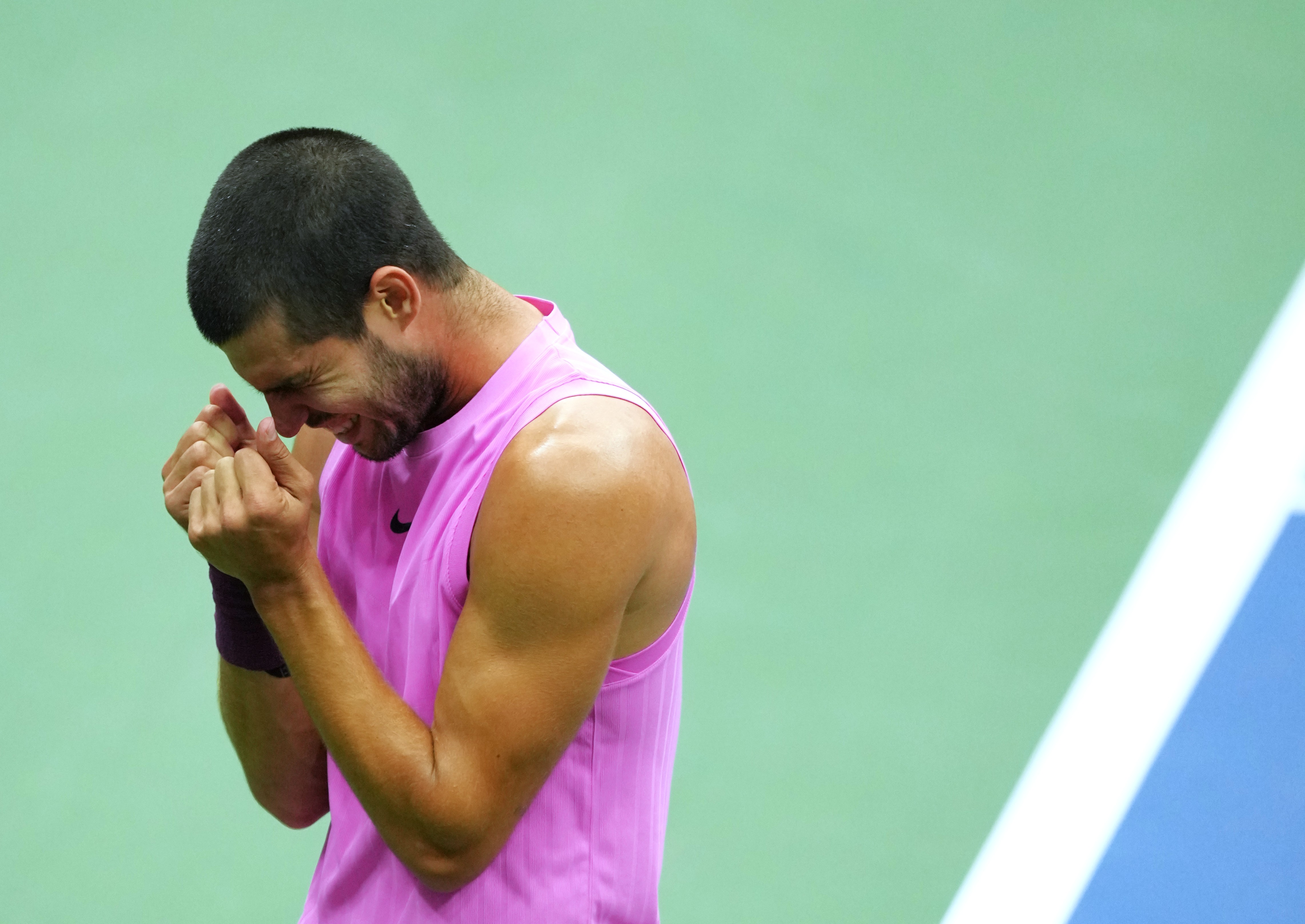 英雄联盟竞猜-英国网球队翻盘世界网球队，阿尔卡拉斯制霸全场的简单介绍